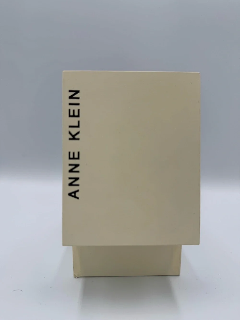 Anne Klein stunning gold